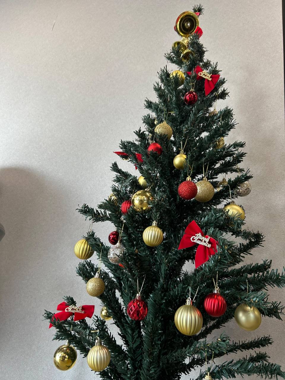 クリスマスツリーを出しました🎄.*大阪府泉佐野駅近髪質改善サロンAnge✄